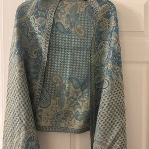 Elegant Blue and Cream Paisley Women's Shawl